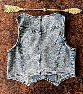 Dallas Denim Crop Vest {Acid Wash}