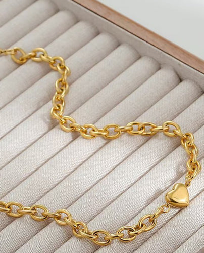 Chunky Chain Heart Necklace