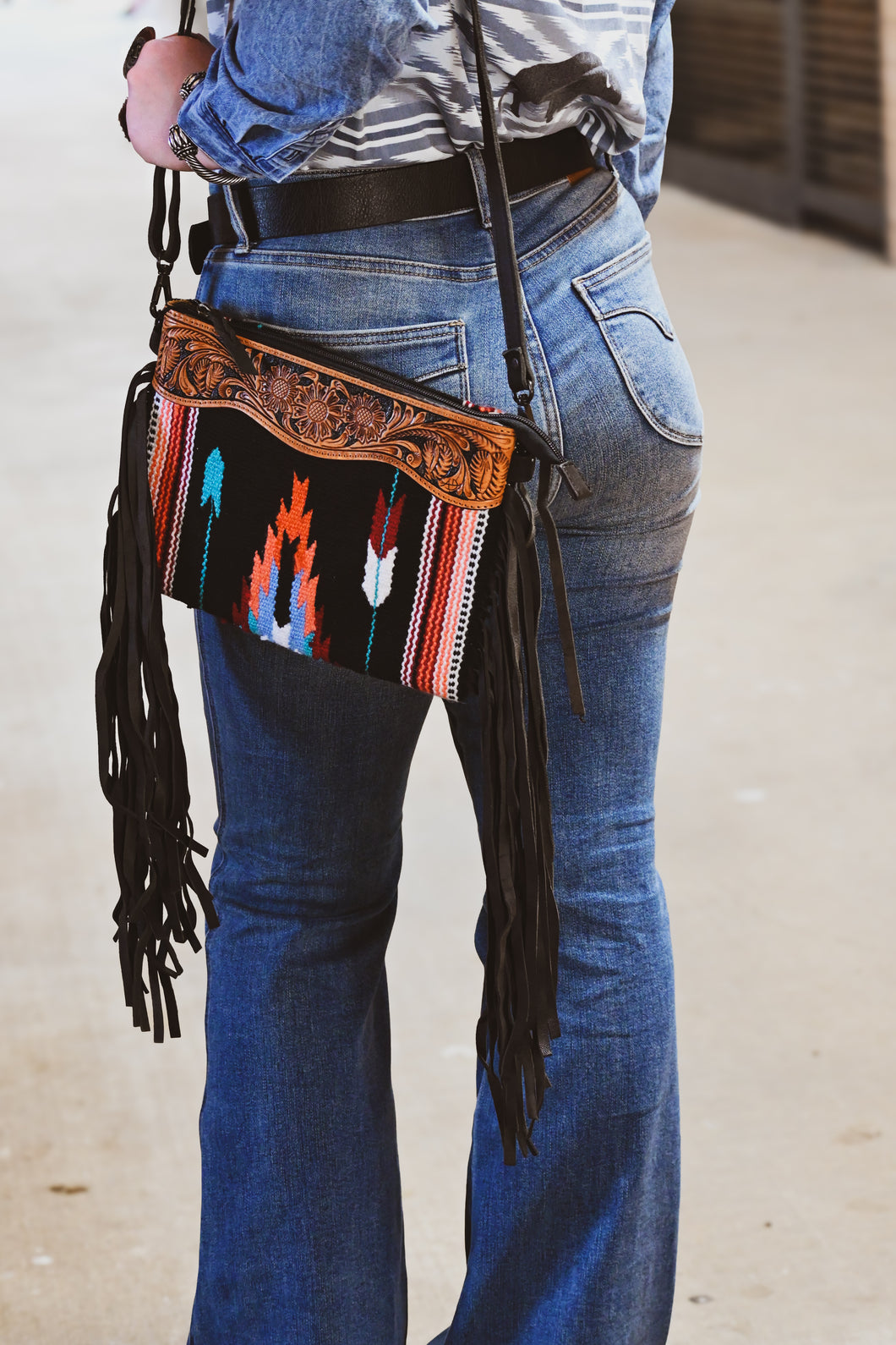 The Woodrow Saddle Blanket Purse {Black}