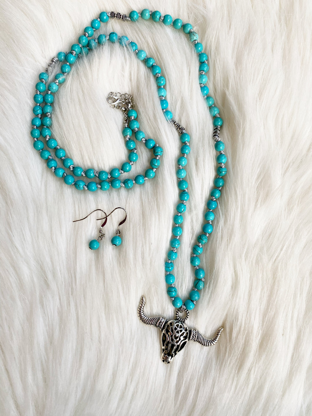 Beaded Bull Skull Necklace Set {Turquoise}