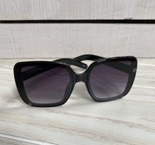 Jackie Sunglasses {Black}