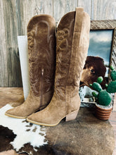 The Billie Cowboy Boots {Chestnut}