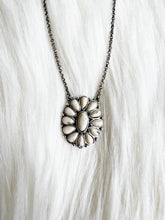 Dainty Salado Necklace {White}