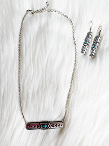 Chisholm Necklace Set