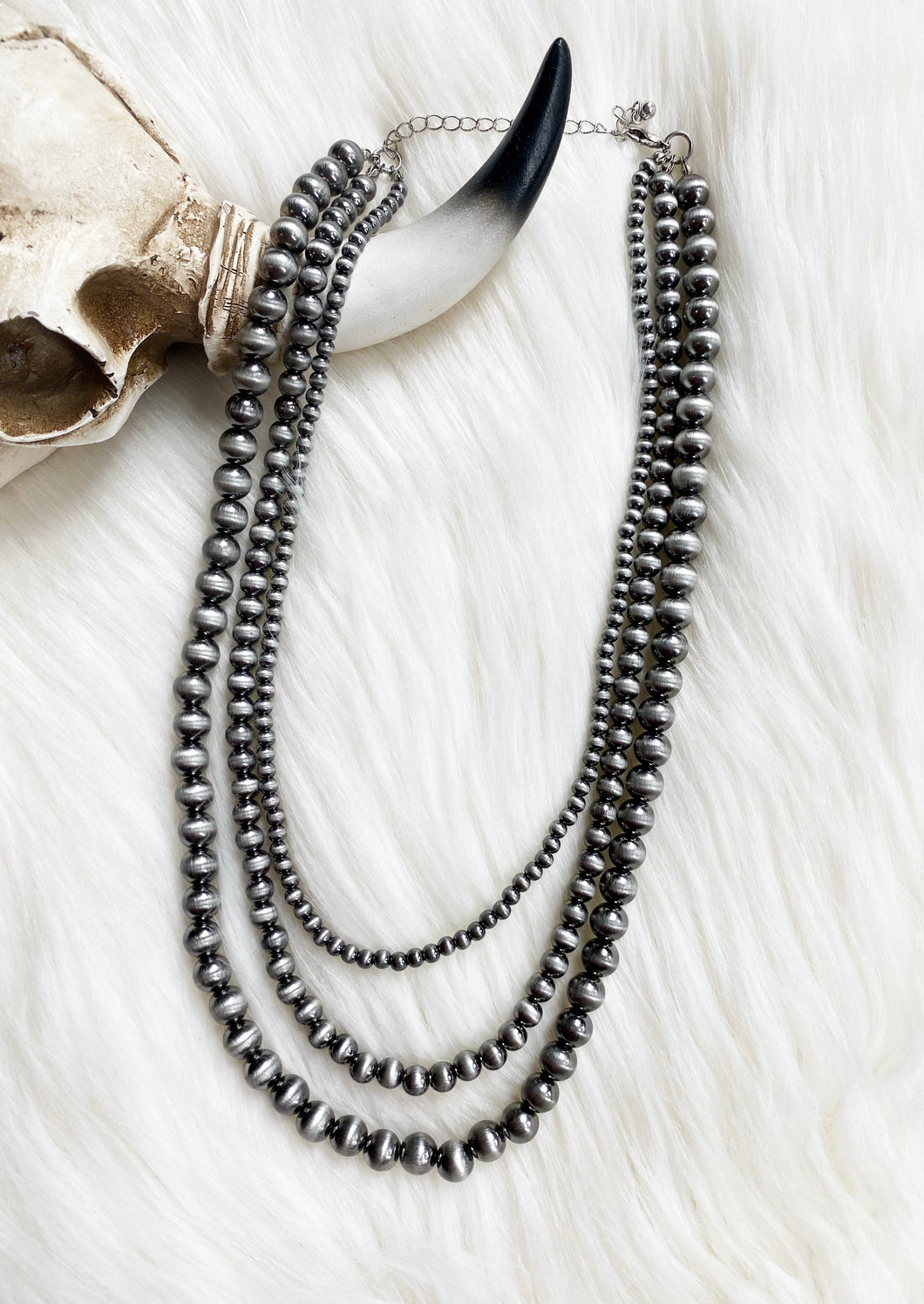 Navajo Pearl 3 Strand Necklace {Silver}